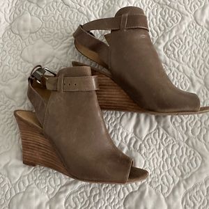 Nine West ankle strap wedge shoes